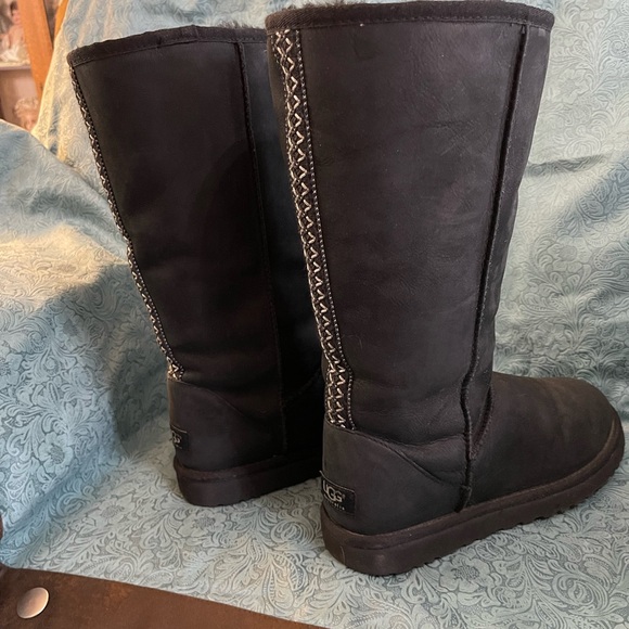 Ugg Classic Tall Boots Black Tasman Braid Beautiful Condition! Size 9 - Picture 7 of 8